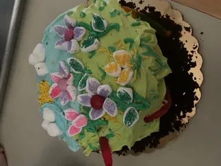 Craft a Floral Cake 